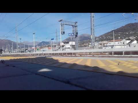 Transito Intercity in nuova livrea con E403 alla stazione di Praja-Ajeta-Tortora!!!