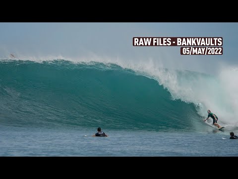 Heavy Beatings and Tubes- Bankvaults - Mentawais - RAWFILES - 05/MAY/2022