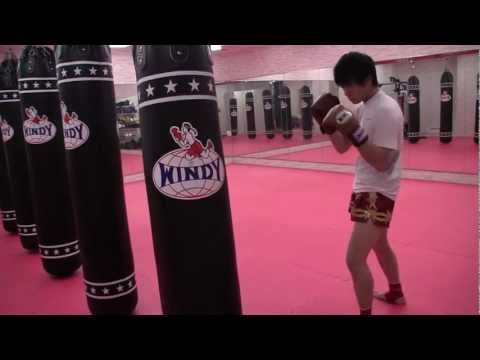 キックボクシング – サンドバック打ち・モデリング編