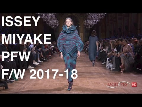 ISSEY MIYAKE | FALL WINTER 2017 - 2018 | FULL FASHION SHOW