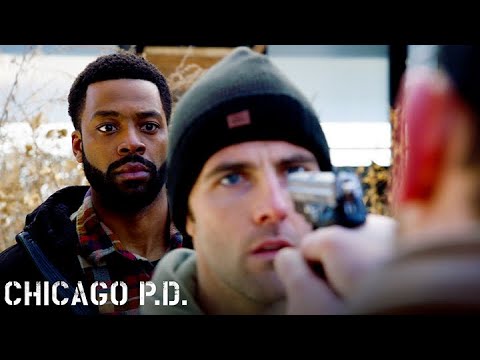 Undercover Gun Trafficking Ring Gone Wrong | Chicago P.D.