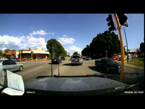 Car crash on Crn Shepperton Rd & Mint St Victoria Park, WA, Australia - 22 Dec 2015 - 4 09 50 PM