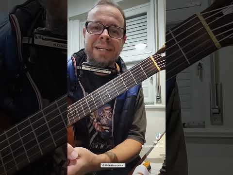 Como tocar gaita de boca e violão ao mesmo tempo 😀🎸🎶