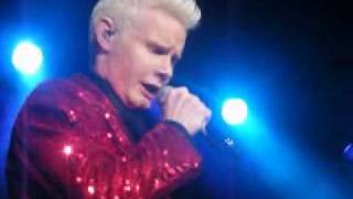 Rhydian Roberts - 210509 Cardiff - 02 Not A Dry Eye In The House