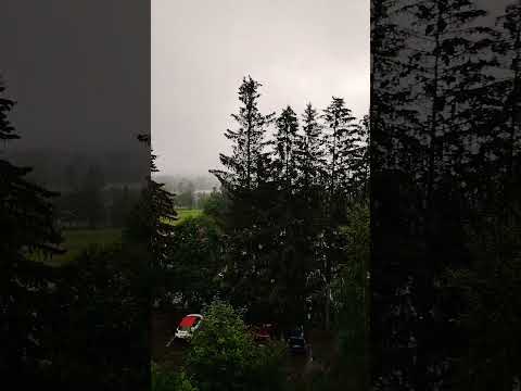 vetta sataa ja on sunnuntai aamu