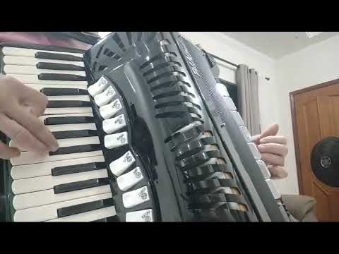 Hino 266 CCB vinde as Fileiras