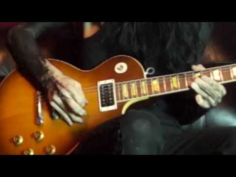 Betcha can't play this- John 5 vs Justis Laww