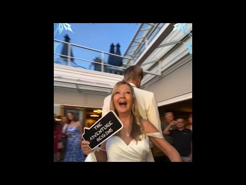 Happy Pixel Photo Booths - Metro Vancouver video.