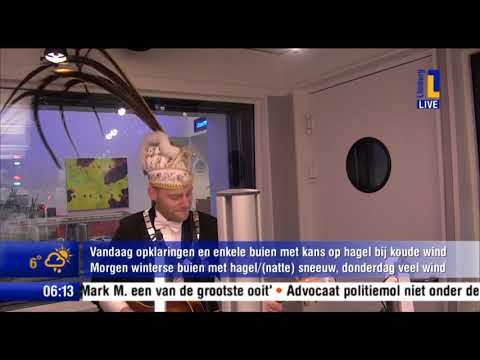 Prins Phil Aspers d’n ierste uit Weert zingt emotioneel lied in L1-studio
