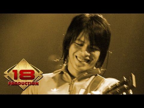 NOAH - Menunggu (Live Konser Lampung Timur 11 Mei 2013)