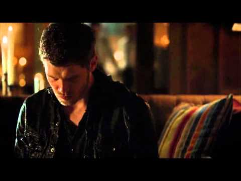 The Originals 2x01 - Klaus and his painting.