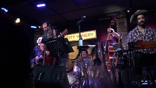 &quot;I&#39;m Still In Love With You&quot;  Steve Earle &amp; The Dukes @ City Winery,NYC 12-2-2017