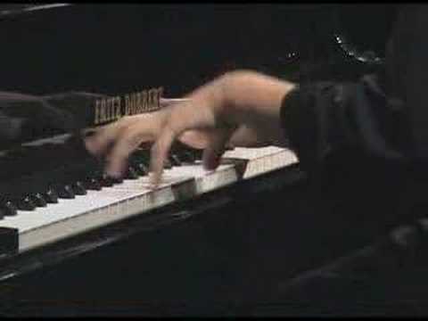 Lilo Plays Villa-Lobos (Valsa da Dor)