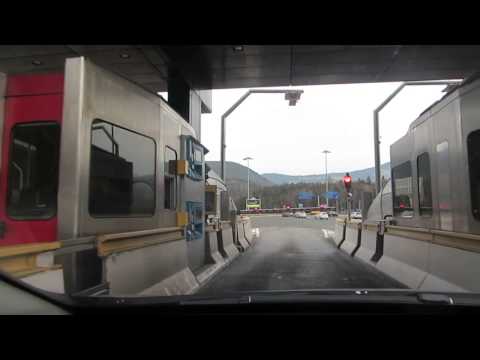Mautstation Brennerautobahn in Südtirol (Toll booth in South Tyrol, motorway A22)