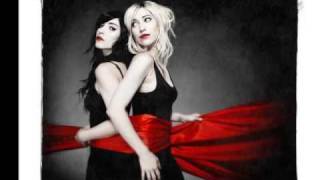 The Veronicas-What&#39;s Goin&#39; On