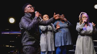 Download lagu Ayanda Ntanzi - Ngiyathandwa (Live) mp3