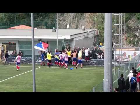 CA DE RISSI FESTEGGIA LA SALVEZZA