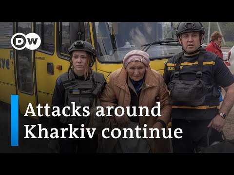 Ukraine evacuates thousands from border towns | DW News