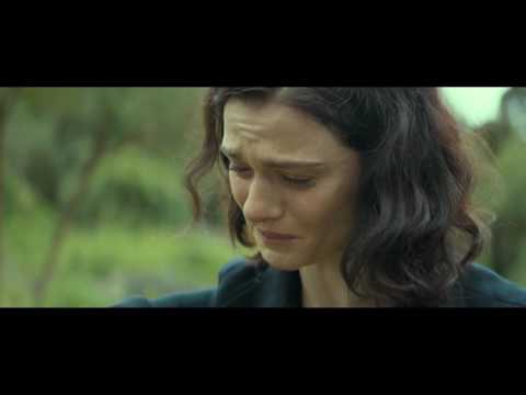 La Luz entre los Océanos