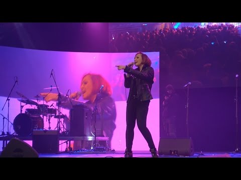 Petra Janů To máme mládež ♥ MegaKoncert Čas 3.12.2016 ~ Live HD 4k