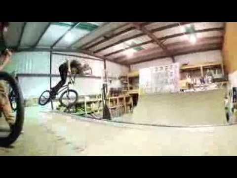 Empire bmx ramp session 2010