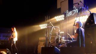 Blood Red Shoes - Doesn&#39;t Matter Much @ Summer Sundae, Leicester 14th August 2011.MTS