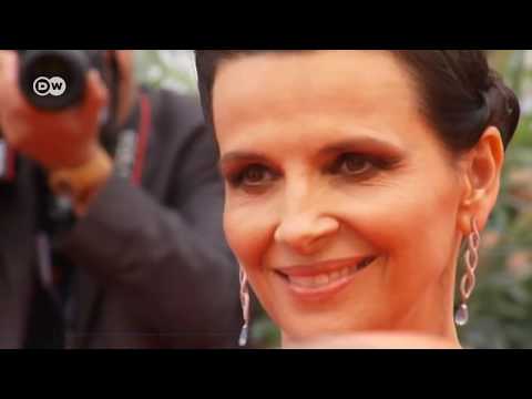 Juliette Binoche recuerda cómo Robert Redford la impulsó, literalmente, para debutar como directora
