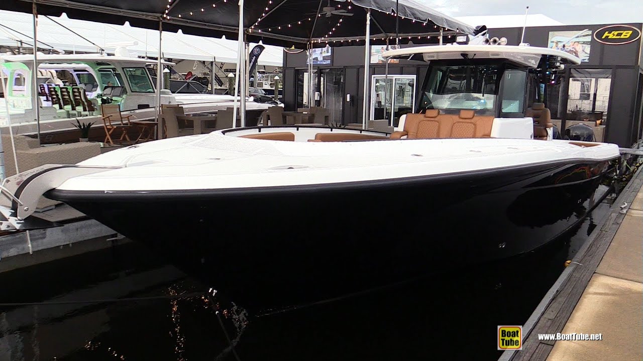 HCB 39 Speciale Center Console Boat Walkaround Tour - 2020 Fort Lauderdale Boat Show