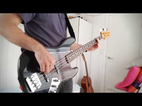 Fender Jazz Bass / Audere Preamp / Aguilar Pickups / Babicz Bridge