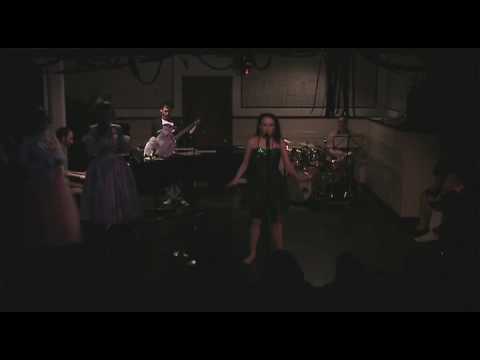 Graham-A-Rama X: 80's Prom Night - This Woman's Work