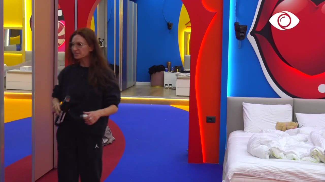 Ti je si kukulla kineze/ Agravon debati mes Ermionës dhe Oltës, ndërhyn Luizi