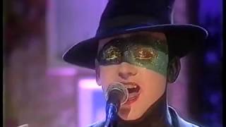 Boy George (The Twin) [2002] Out Of Fashion live on Today with Des and Mel