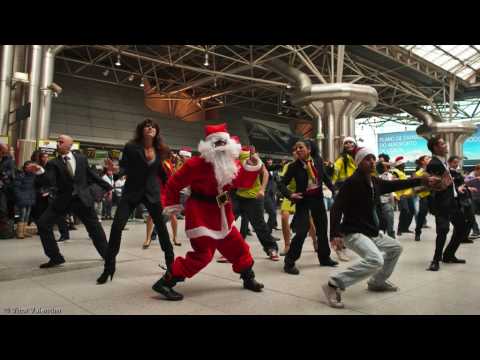 Christmas Flashmob at Lisbon Airport