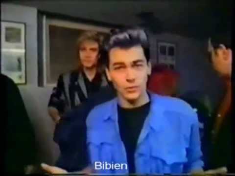 Boy George & Simon Le Bon Backstage - Band Aid 1984