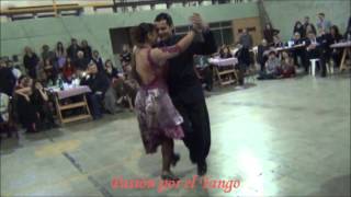 JOHANA COPES y JULIO ALTEZ Bailando la Milonga RELIQUIAS PORTEÑAS en la MILONGA DEL MORAN