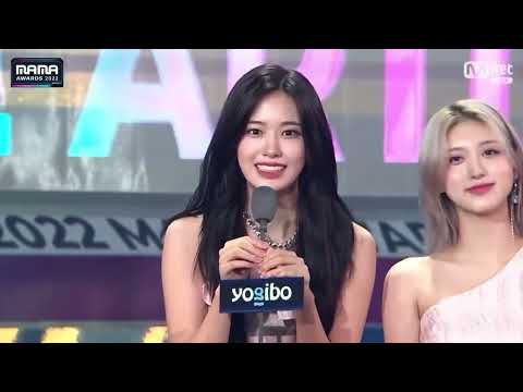 IVE Winning the 'Best New Female Artist' at MAMA AWARDS.