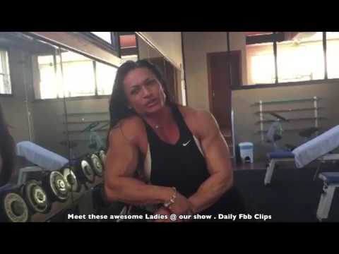 Teaser female muscle show Paris 17