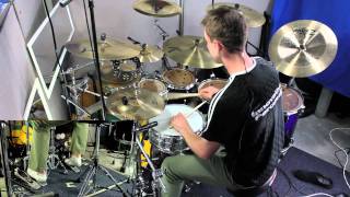 Vinnie Colaiuta&#39;s playing on &quot;Seven Days&quot; by Nick Molenda