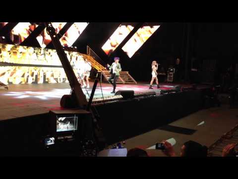 {SBS Super concert 111112} - 2ne1 - I am the best