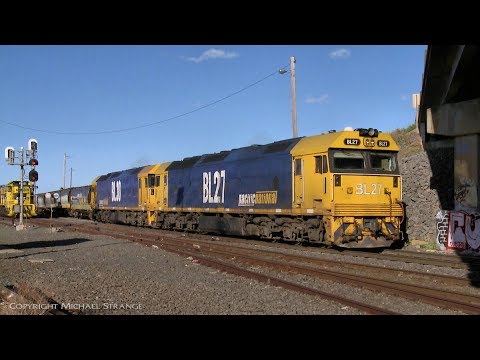 7739V Pacific National Grain With BL27 & BL30 - PoathTV Australian Trains & Railways