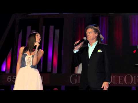 BJ Thomas and Sara Niemietz sing Hooked On A Feeling at the Grand Ole Opry