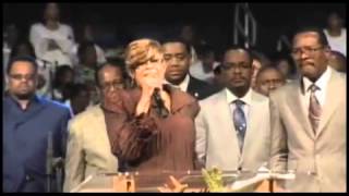 Dorinda Clark-Cole  Preaching at AIM 2015