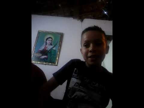 Provando doces e salgados no mundo incrivel