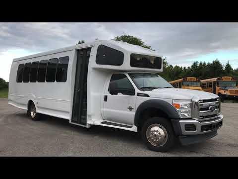 #9430 | 2016 Ford Turtle Top Shuttle Bus