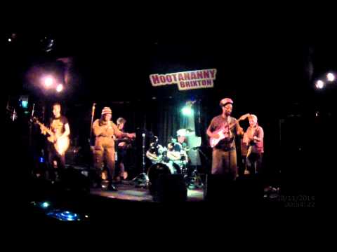 SISTER AISHA & THE ROOTS DEFENDER BAND - ROOTS NATTY ROOTS (LIVE @ HOOTANANNY)