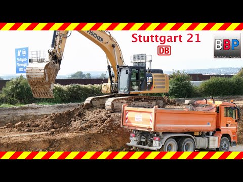 Stuttgart 21: Caterpillar 336F & MAN, Mercedes Trucks,  Stuttgart, Germany, 22.09.2021.
