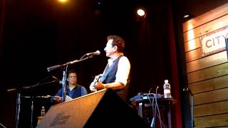 Joe Ely at Nashville Winery "Gonna live forever"