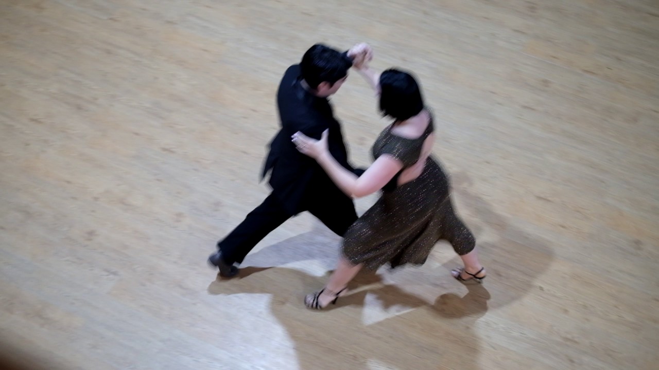 Ariadna Naveira - Fernando Sanchez. Show, part 1. "Nueve puntos". 01-07-2017