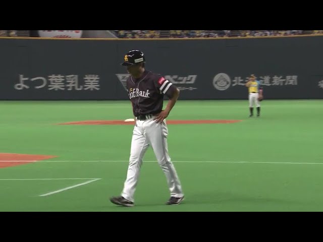 【9回表】ホークス・村松コーチに打球が直撃... 2017/5/28 F-H
