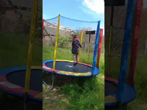 Батут Atleto 252 см с сеткой multikolor - фото 1 - id-p2625165442